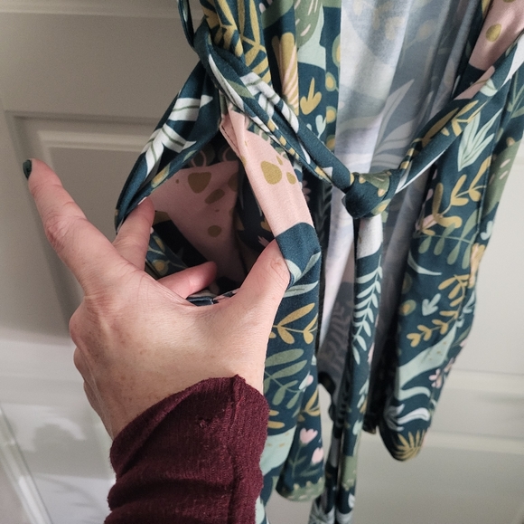 NWOT Modcloth Dinosaur Floral Robe - Picture 4 of 9